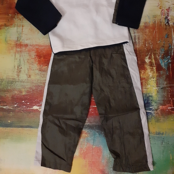 Basic Edition - Picture 2 of 2